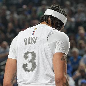 一落千丈！浓眉半场11投仅2中拿到6分4板 罚球5中2&amp;正负值-13最低