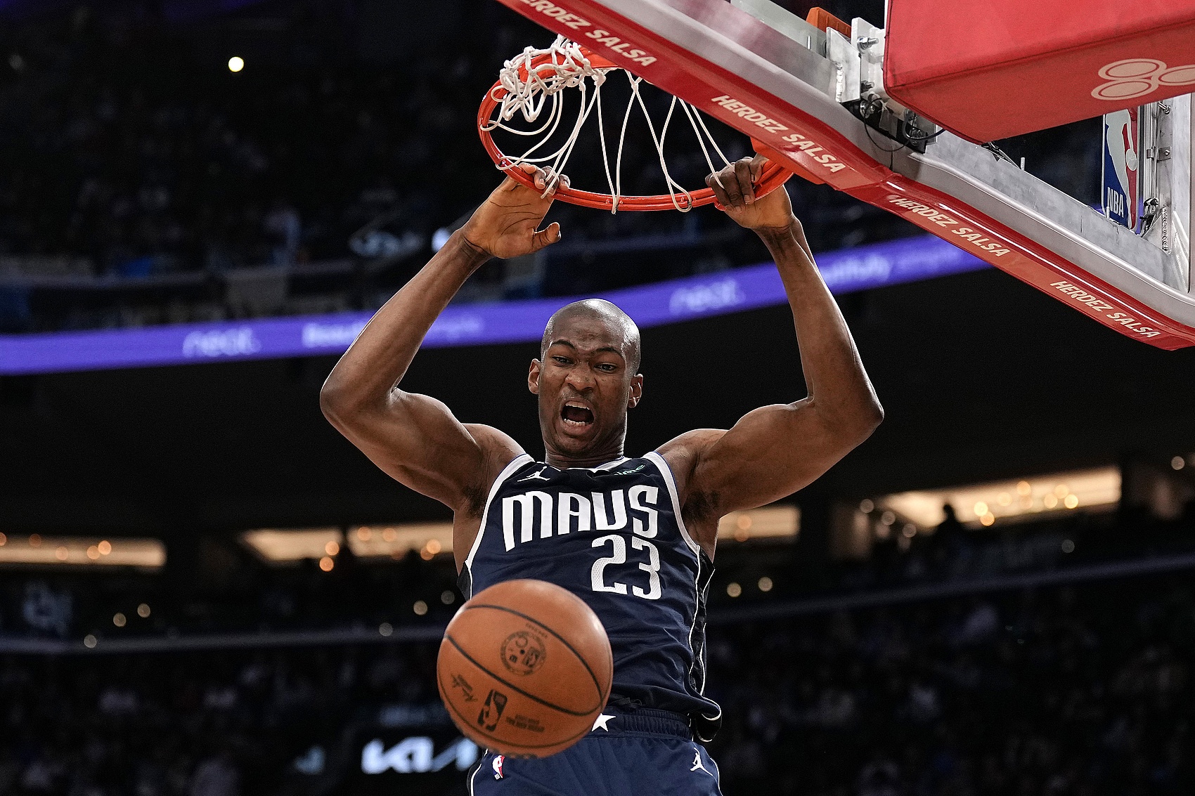 美记：热火对凯-琼斯的试训表现印象深刻 他兼具体型和机动性