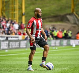 记者：布伦特福德方面已经通知姆贝莫，他直到下周一才需要报到